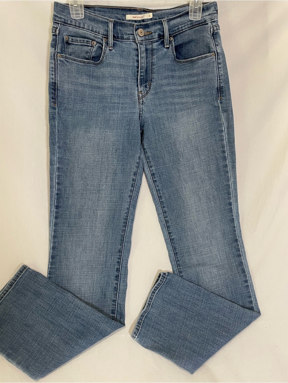 Levi's 505 Women's Straight Leg Jeans Size 6M Medium Wash Stretch, soft denim